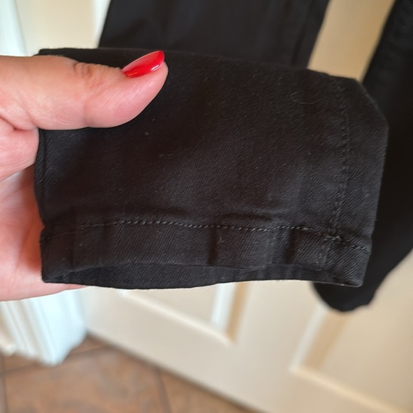 Distressed Jeans - Picture 11 of 12